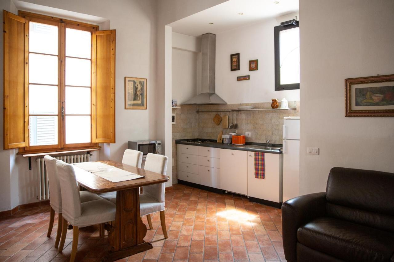Lovely One Bedroom Nearby Ponte Vecchio Appartamento Firenze